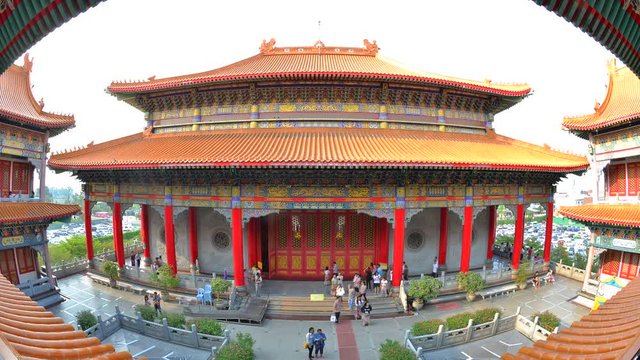 Timelapse, The largest and most important Chinese Buddhist temple in Bangkok names "Wat Mangkon Kamalawat" or "Wat Leng Noei Yi" or &ldquo;Wat Borom Racha Kanchanapisek Anusorn&rdquo;.