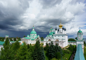 Fototapeta na wymiar Spaso-Yakovlevsky Monastery. Rostov
