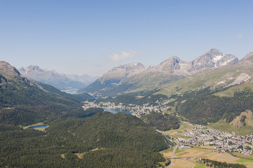 St. Moritz, St. Moritzersee, Seenplatte, Celerina,  Oberengadin, Engadin, Stazerwald, Muottas Muragl, Alpen, Piz Julier, Piz Ot, Piz Nair, Corvatsch, Wanderweg, Sommer, Graubünden, Schweiz