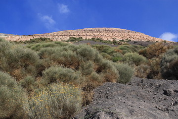 formations géologiques du Vulcano, volcan des Eoliennes
