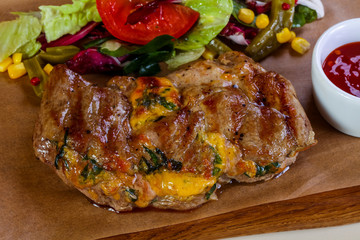 Grilled pork with cheese