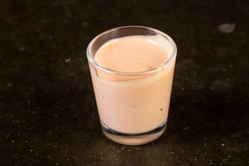 Island sauce in the glass