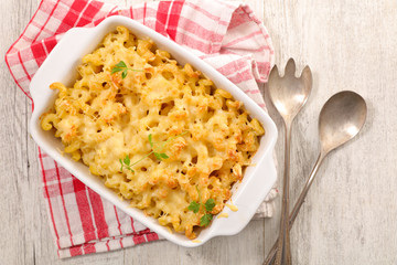 pasta gratin with cheese