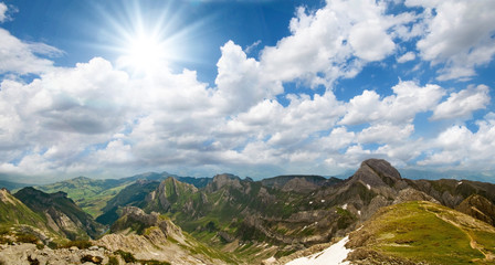 Ausblick zum Träumen vom Säntis auf die umgebenden Gebirge: Schweiz, Seilbahn, Berge, Gebirge,...