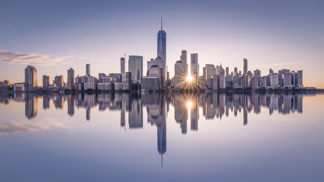 Manhattan skyline at sunset, New York City, USA