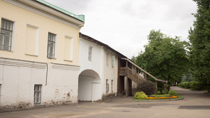 Fototapeta na wymiar Spassky Monastery in Yaroslavl
