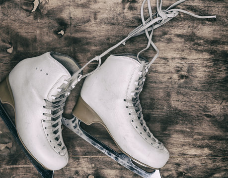 white leather women's skates for figure skating