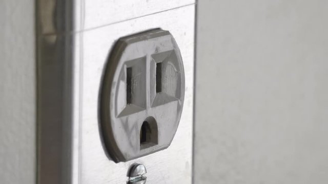 wall outlet 