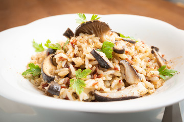 Risotto integrale con funghi trifolati