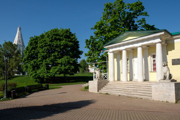 Obraz premium The pavilion of 1825. Kolomenskoye Museum-Reserve, Moscow, Russia