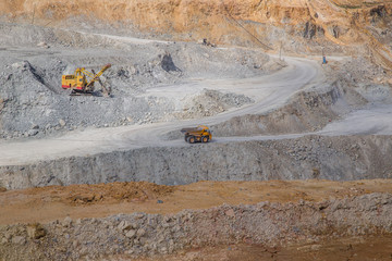 Gold and silver ore open pit quarry mining technology with machines