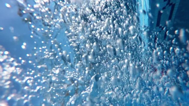  Professional video of bubbles in the jacuzzi in slow motion 250fps