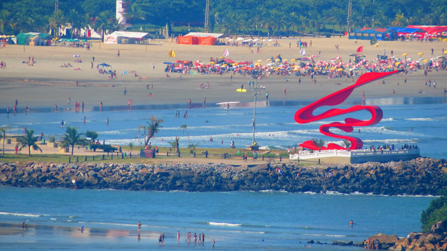 emiss&aacute;rio submarino