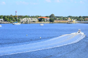 Obraz premium Motorboat on Matanzas Bay, Saint Augustine, Florida on a Summer Day