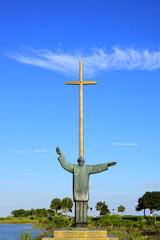 Fototapeta na wymiar The Great Cross and Statue at Saint Augustine, Florida
