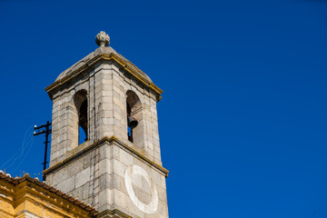 Fototapeta na wymiar church of Evora, Portugal in a beautiful summer day