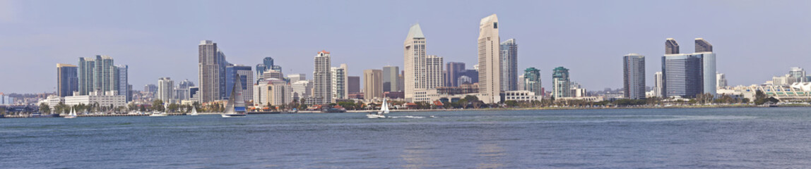 Fototapeta na wymiar San Diego skyline panorama California.