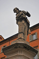 Obraz premium Italy, Bologna Ugo Bassi statue in Ugo Bassi street.