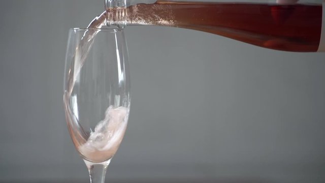 Copa de cava y fresa