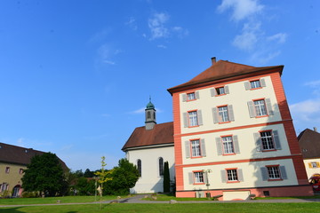 Fototapeta na wymiar Neues Schloss und Schlosskirche von Schloss Beuggen in Rheinfelden (Baden) 