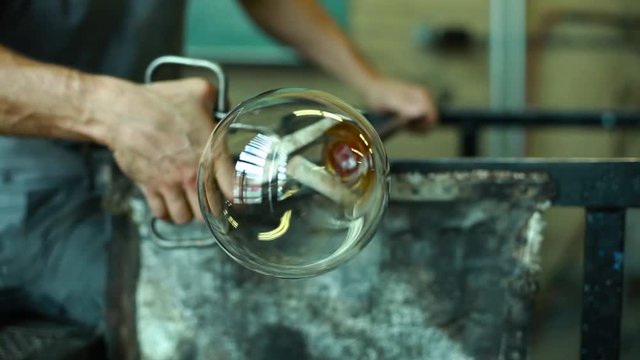 Preparing a blown glass lantern