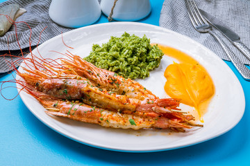 Tiger prawns on the grill