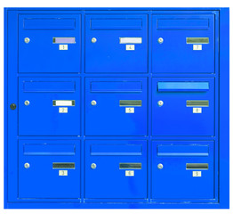 boîtes aux lettres bleues 