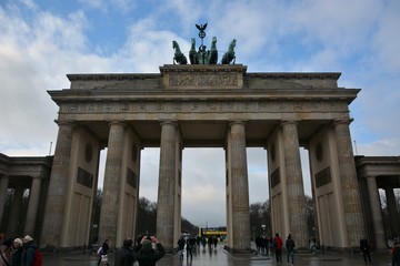 Obraz premium Brandenburg Gate and the square