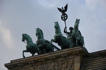 Fototapeta na wymiar Brandenburg Gate and the square