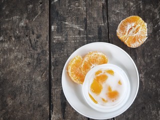 Panna cotta orange