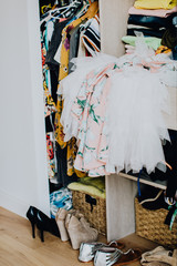 Armoire de femme