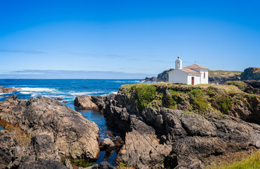 Fototapeta na wymiar Landscape of the coast of Galicia, church. 