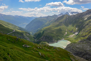 Fototapeta na wymiar Alpin Lake catching water from Pasterze glacier at Grossglockner, Austria