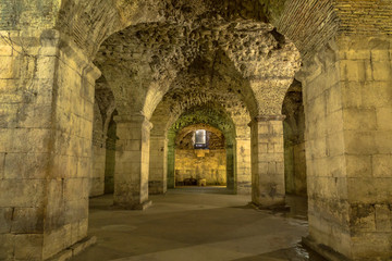 Fototapeta na wymiar Inside Diocletian Palace 