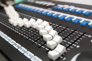 Music mixer equalizer console for mixer control sound device