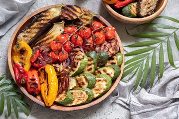 Cercles muraux Légumes Assiette de légumes grillés