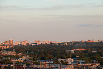 Naklejka premium Yaroslavl. View of the city in the light of the setting sun
