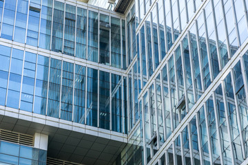 Fototapeta premium modern office building in urban