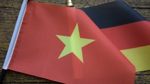 Silvana Comugnero Cộng h&ograve;a x&atilde; hội chủ nghĩa Việt Nam Bundesrepublik Deutschland Vietnam Video Germany