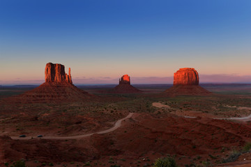 Sunrise over Monument Valley Tribal Park in Utah-Arizona border, USA