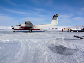 Arctic Cargo Plane Northern Icefield Landing Exploration Delivery © JOHN
