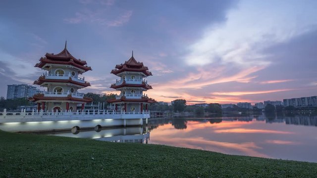 Twin Pagodas in Singapore.
The Twin Pagodas are located at the Chinese Gardens and it is a park favoured by the citizens in the morning and evening.