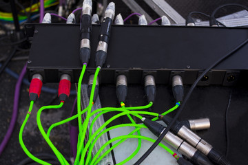 Audio cable network With a variety of colors