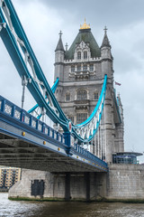 Fototapeta na wymiar TOWER BRIDGE LONDON