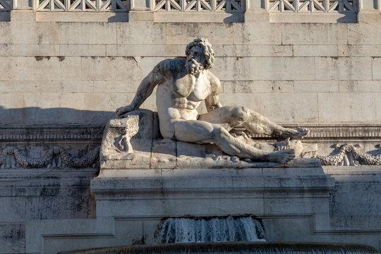 Fountan of the Tyrrhenian