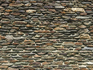 Belgien, Ardennen: Altes Mauerwerk