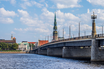 Fototapeta na wymiar Riga old town and bridge