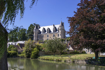 Montrésor. Le château et les rives de l'Indrois. Indre-et-Loire. Pays de Loire