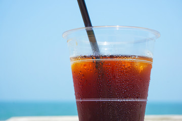 Iced coffee to drink on the beach.  ビーチで飲むアイスコーヒー