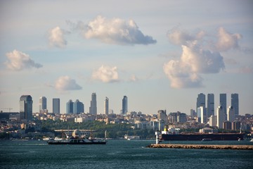 Fototapeta premium Istanbul cloudscape on a sunny day